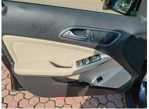 MERCEDES GLA 220 BENZINA 185 CV SPORT 4 MATIC OK